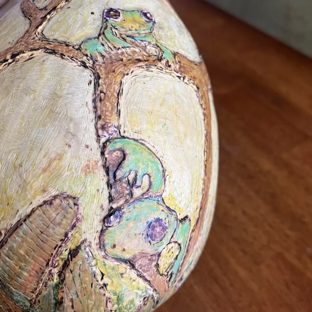 Handmade Carved Painted Signed Intricate Detailed Tree Frog Gourd Art Decor 12” - Picture 7 of 13